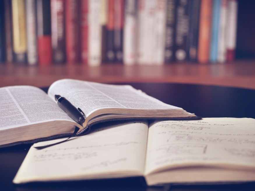 Top 10 Books of 2023 Unveiled and How to Use Apple Books