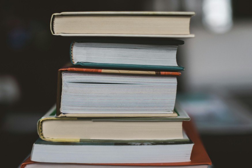 Guarding Your Digital Frontier: 10 Best Cybersecurity Books to Read in 2024