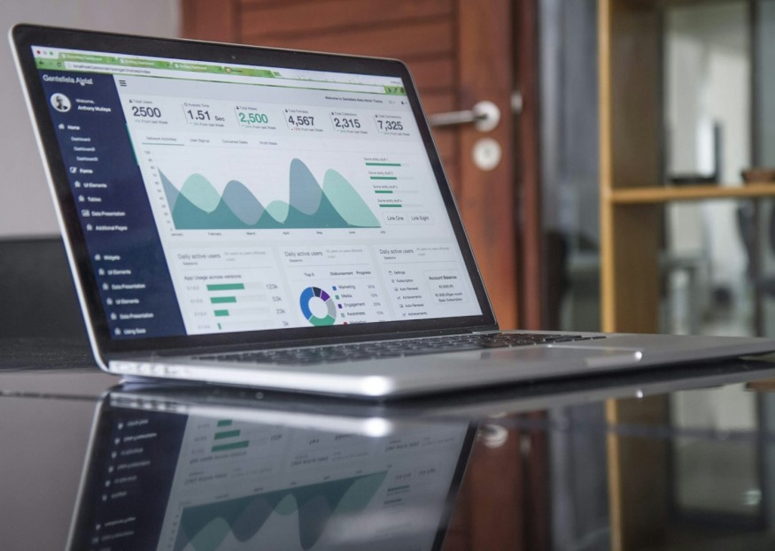 6 Data Analytics Books to Dive Into in 2024